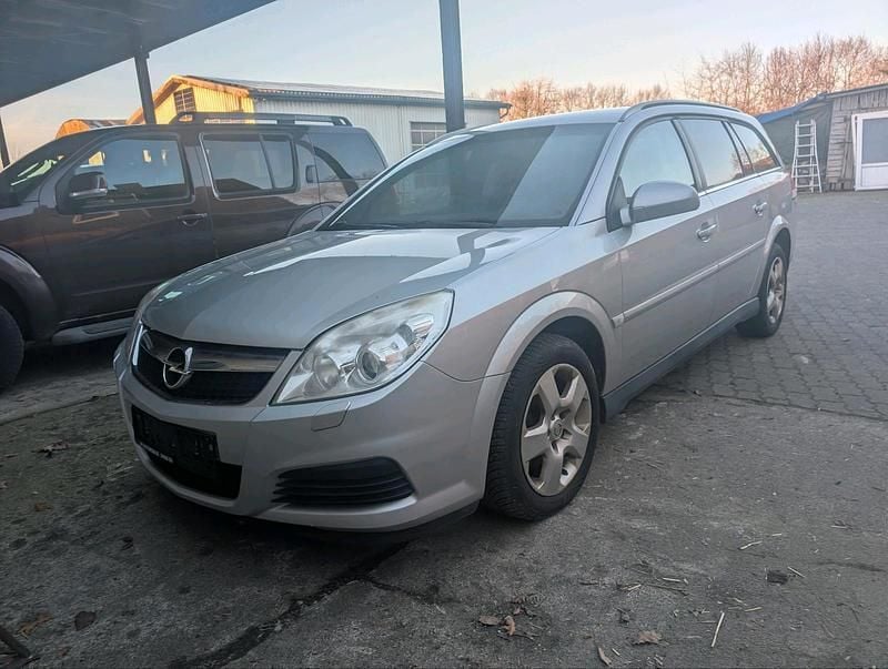 Gebraucht Opel Vectra 150 PS (110 kW) 2009 Silber Kombi