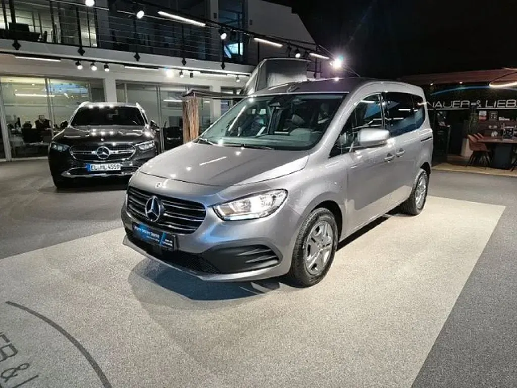Gebraucht Mercedes 180 Style 116 PS (85 kW) 2023 Grau Limousine