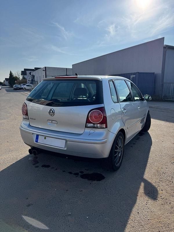 Gebraucht VW Polo 80 PS (58 kW) 2006 Silber Kleinwagen