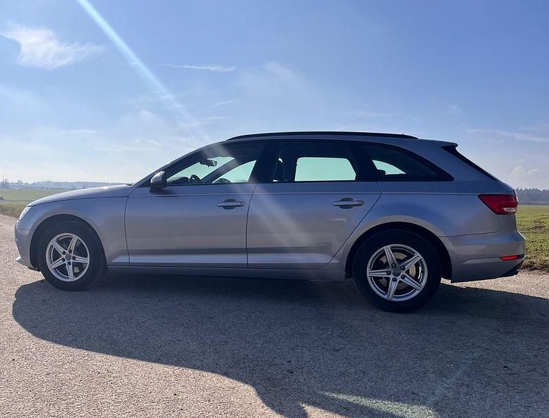 Gebraucht Audi A4 150 PS (110 kW) 2017 Silber Kombi