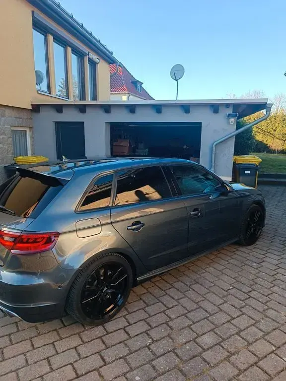 Gebraucht Audi S3 Ambiente 300 PS (220 kW) 2014 Grau Limousine