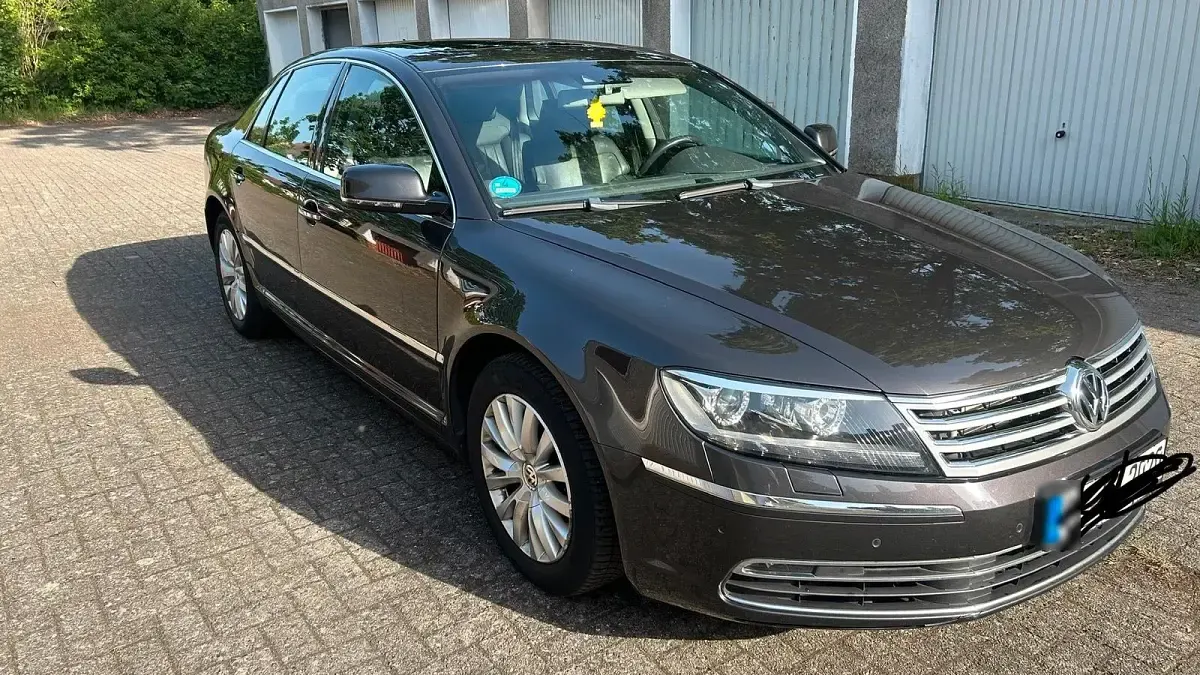 Gebraucht VW Phaeton 245 PS (180 kW) 2014 Andere farben Limousine