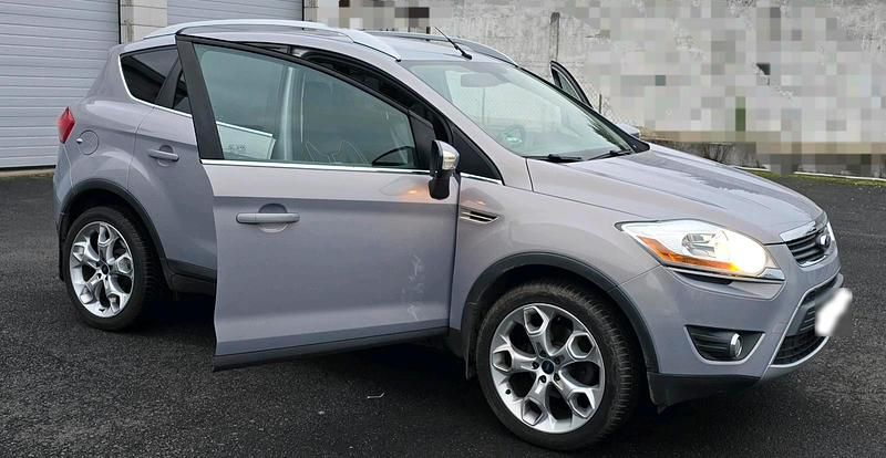 Gebraucht Ford Kuga Titanium 163 PS (119 kW) 2010 Grau SUV