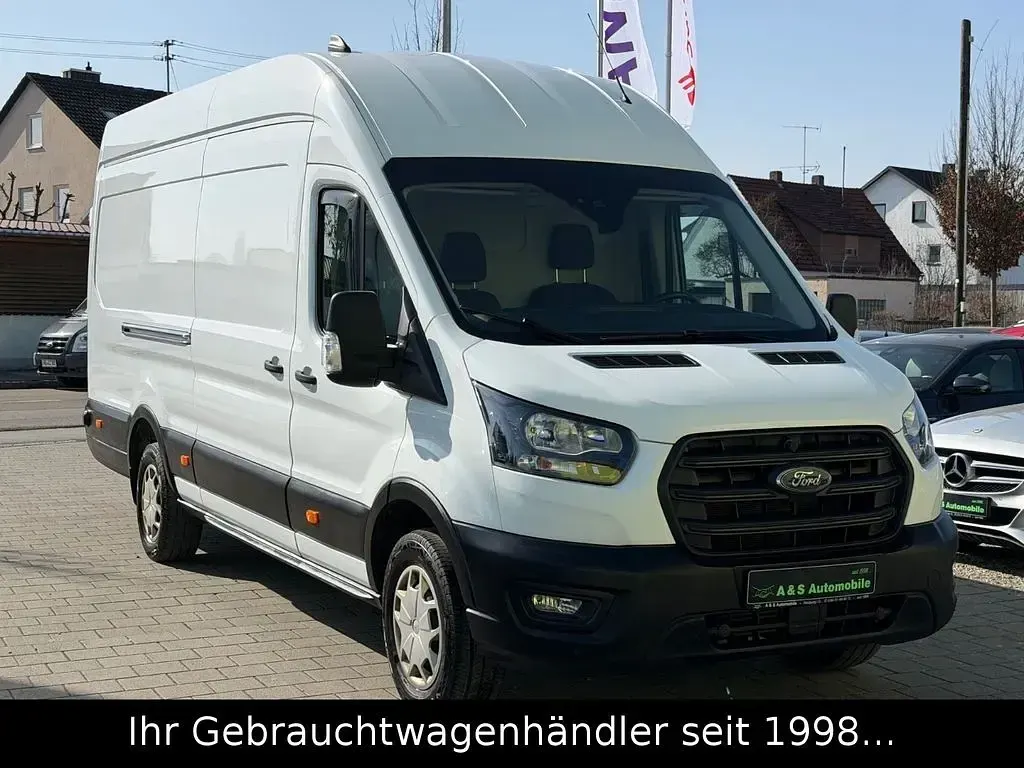 Używany Ford Transit Trend 165 KM (121 kW) 2024 Biały Minivan