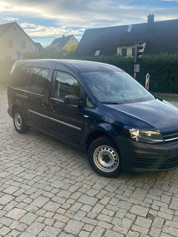 Andere farben Gebraucht 2017 VW Caddy Maxi Van / Kleinbus | 13.500 € (Fairer Preis) - Bild 1/4