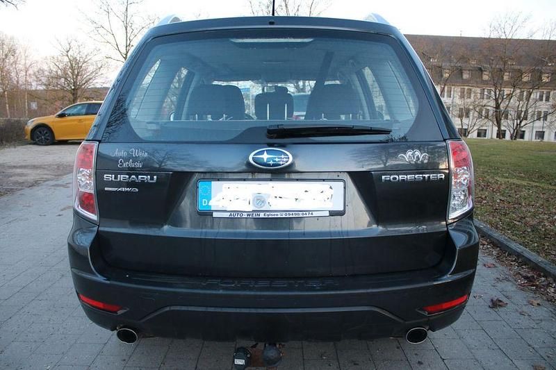 Second-hand Subaru Forester 150 CP (110 kW) 2013 Verde SUV
