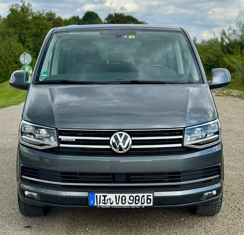 Grau Gebraucht 2019 VW T6.1 Generation Six Van | 47.500 € - Bild 1/4