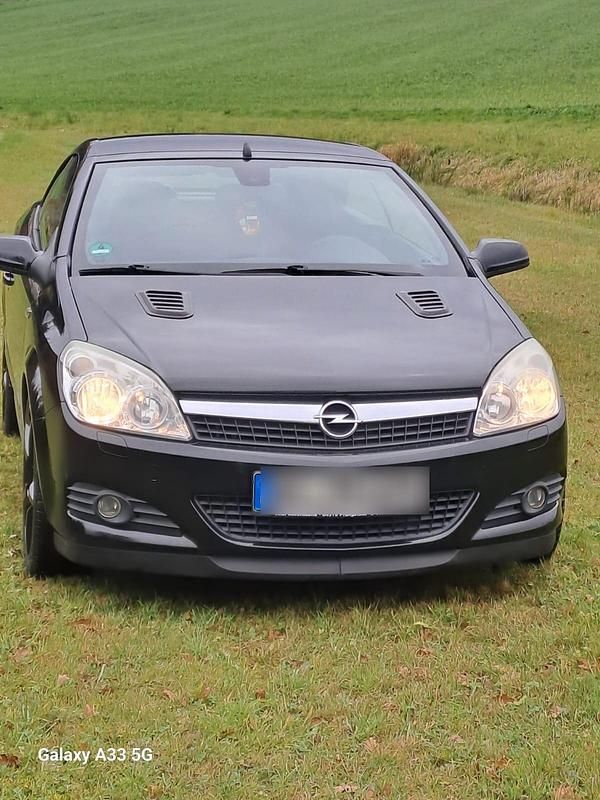 Schwarz Gebraucht 2008 Opel Astra Cabriolet Cabrio | 1.999 € (Guter Preis) - Bild 1/4