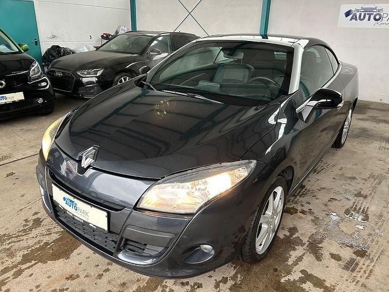 Gebraucht Renault Mégane Cabriolet Dynamique 131 PS (96 kW) 2011 Grau Cabrio