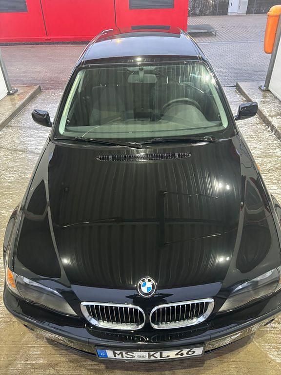 Gebraucht BMW 330 184 PS (135 kW) 2001 Schwarz Kombi