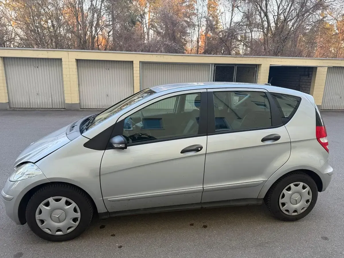 Gebraucht Mercedes A150 95 PS (69 kW) 2006 Grau Kleinwagen