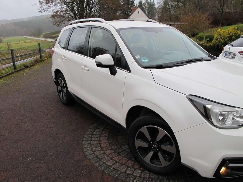 Gebraucht Subaru Forester 147 PS (108 kW) 2017 Weiß SUV