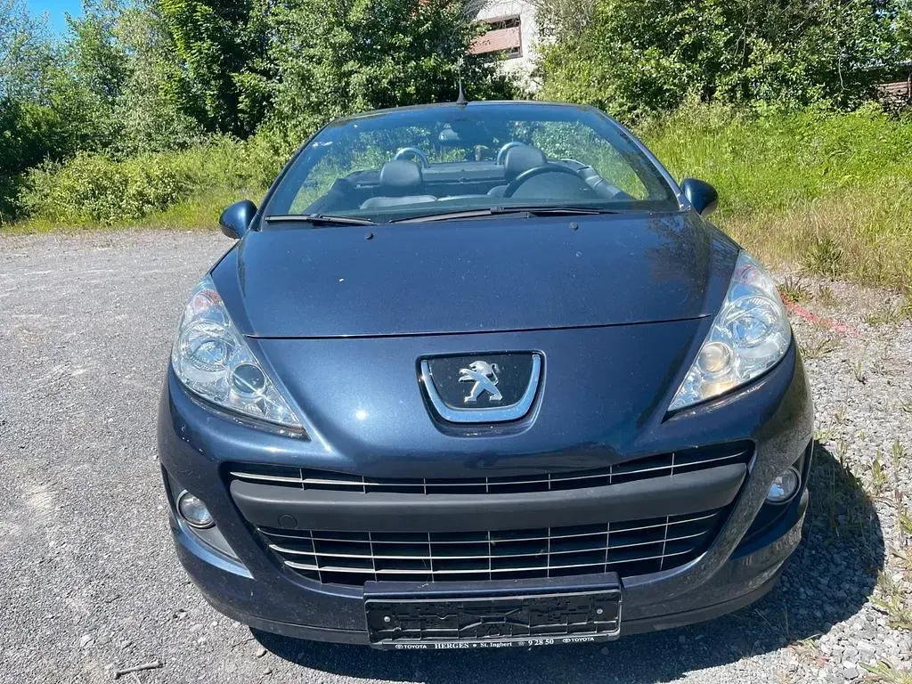 Gebraucht Peugeot 207 CC 156 PS (114 kW) 2012 Blau Cabrio