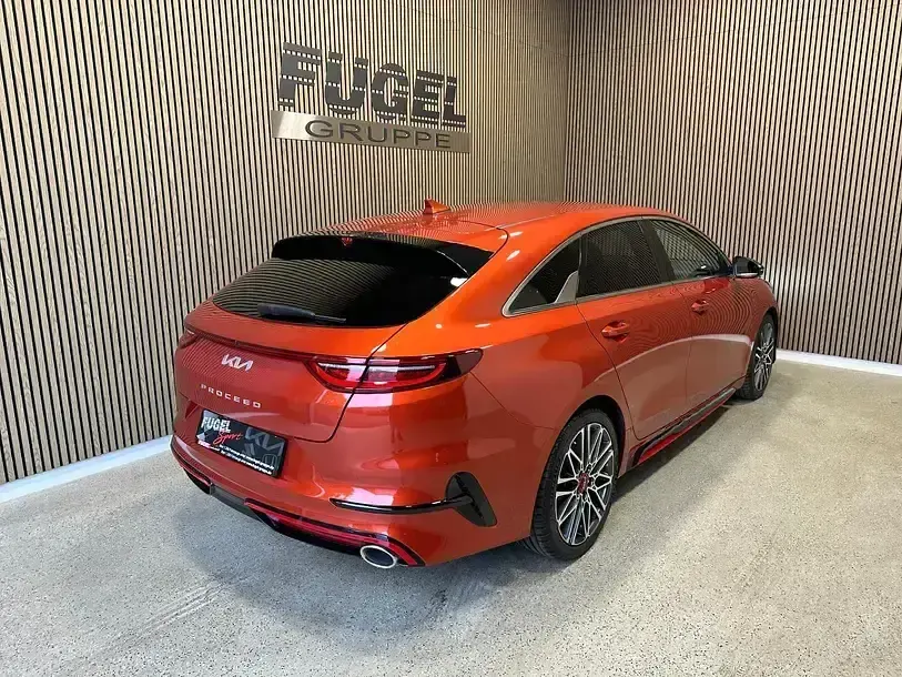 Gebraucht Kia ProCeed GT 204 PS (150 kW) 2024 Orange fusion met. Kombi