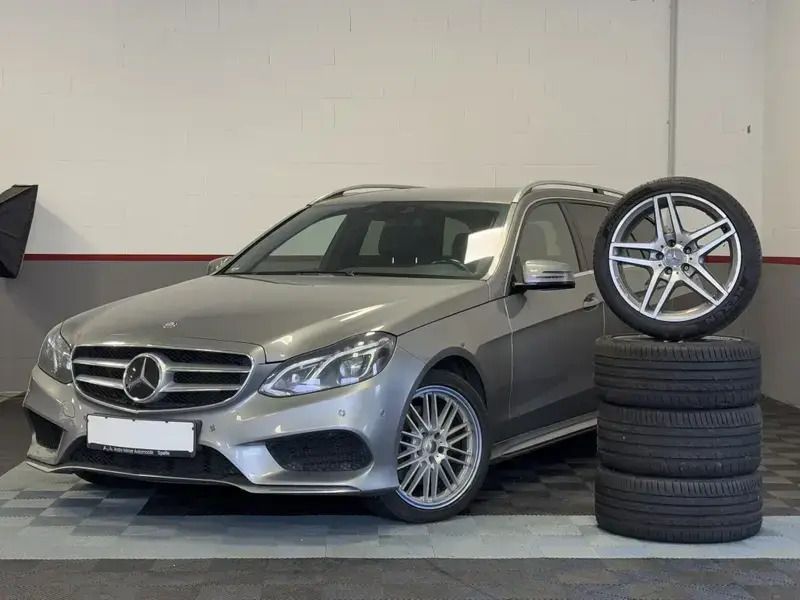 Grau palladiumsilber Gebraucht 2013 Mercedes E300 AMG Kombi | 17.280 € (Fairer Preis) - Bild 1/4