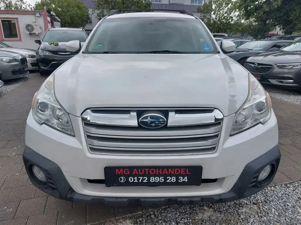 Gebraucht Subaru Outback 173 PS (127 kW) 2013 Weiß Kombi