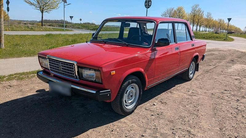 Second-hand Lada 2107 75 CP (55 kW) 1990 Berlinǎ