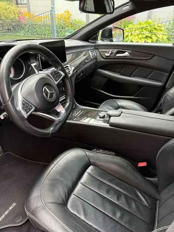 Gebraucht Mercedes CLS250 AMG line 204 PS (150 kW) 2017 Schwarz Coupé