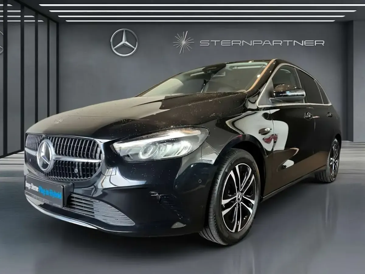 Brugt Mercedes E250 Progressive 163 HK (119 kW) 2025 Sort Sedan