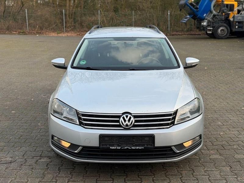 Gebraucht VW Passat 140 PS (102 kW) 2014 Silber Kombi