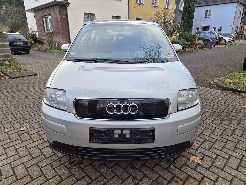 Lichtsilber metallic Gebraucht 2004 Audi A2 Kleinwagen | 4.250 € (Etwas zu teuer) - Bild 1/4