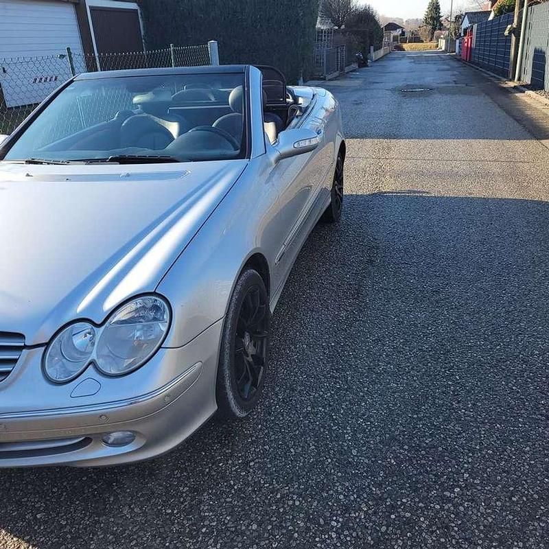 Gebraucht Mercedes CLK320 Elegance 218 PS (160 kW) 2004 Silber Cabrio