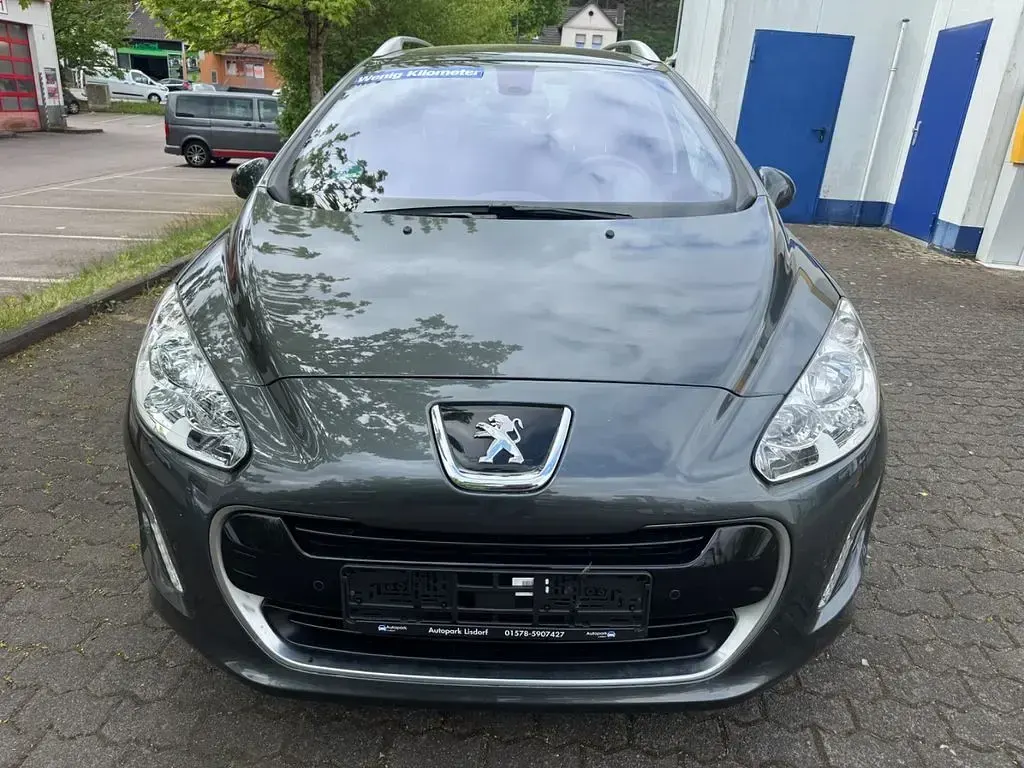 Gebraucht Peugeot 308 SW 156 PS (114 kW) 2013 Grau Kombi