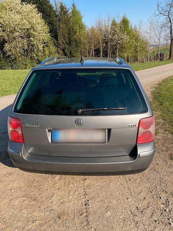 Gebraucht VW Passat Highline 101 PS (74 kW) 2003 Grau Van