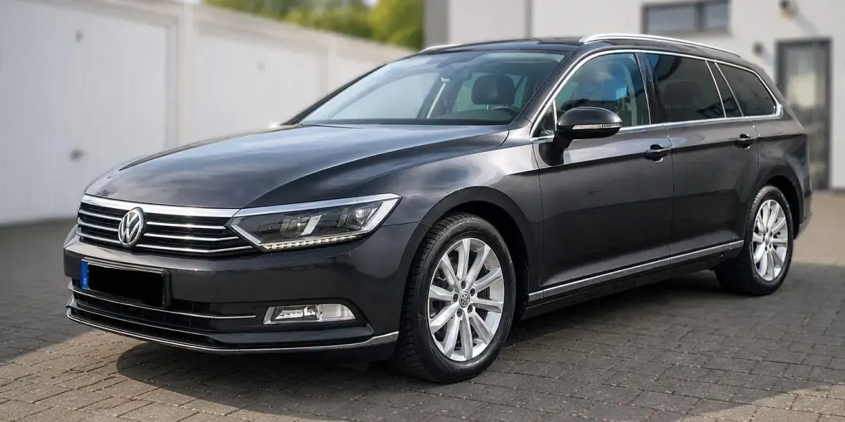Używany VW Passat Highline 150 KM (110 kW) 2018 Szary Kombi