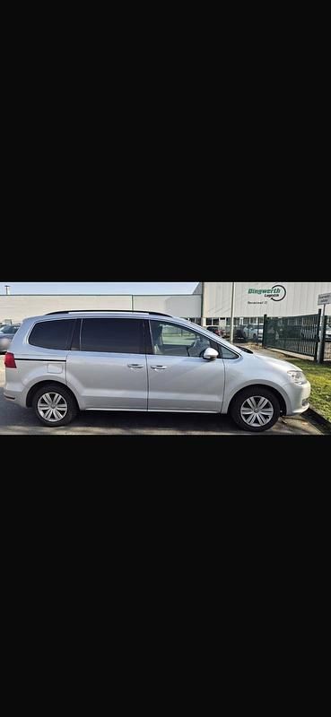 Gebraucht VW Sharan 2015 Silber Van / Kleinbus