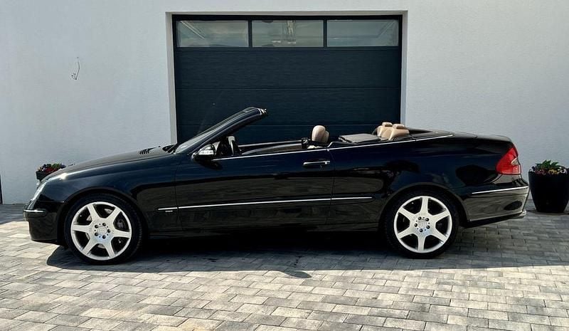 Gebraucht Mercedes CLK320 224 PS (164 kW) 2007 Schwarz Cabrio