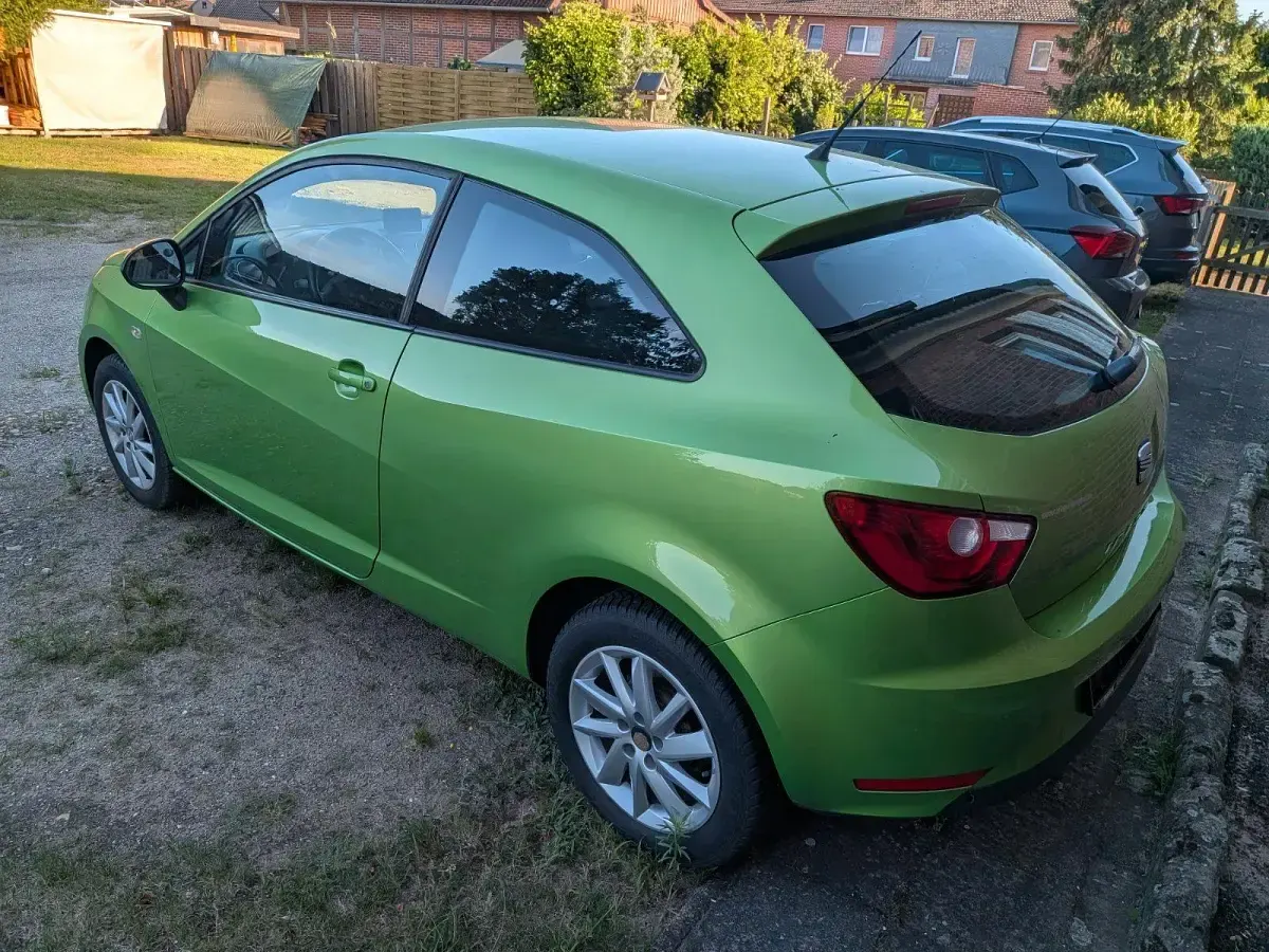 Gebraucht Seat Ibiza SC Style 69 PS (50 kW) 2012 Grün Kleinwagen