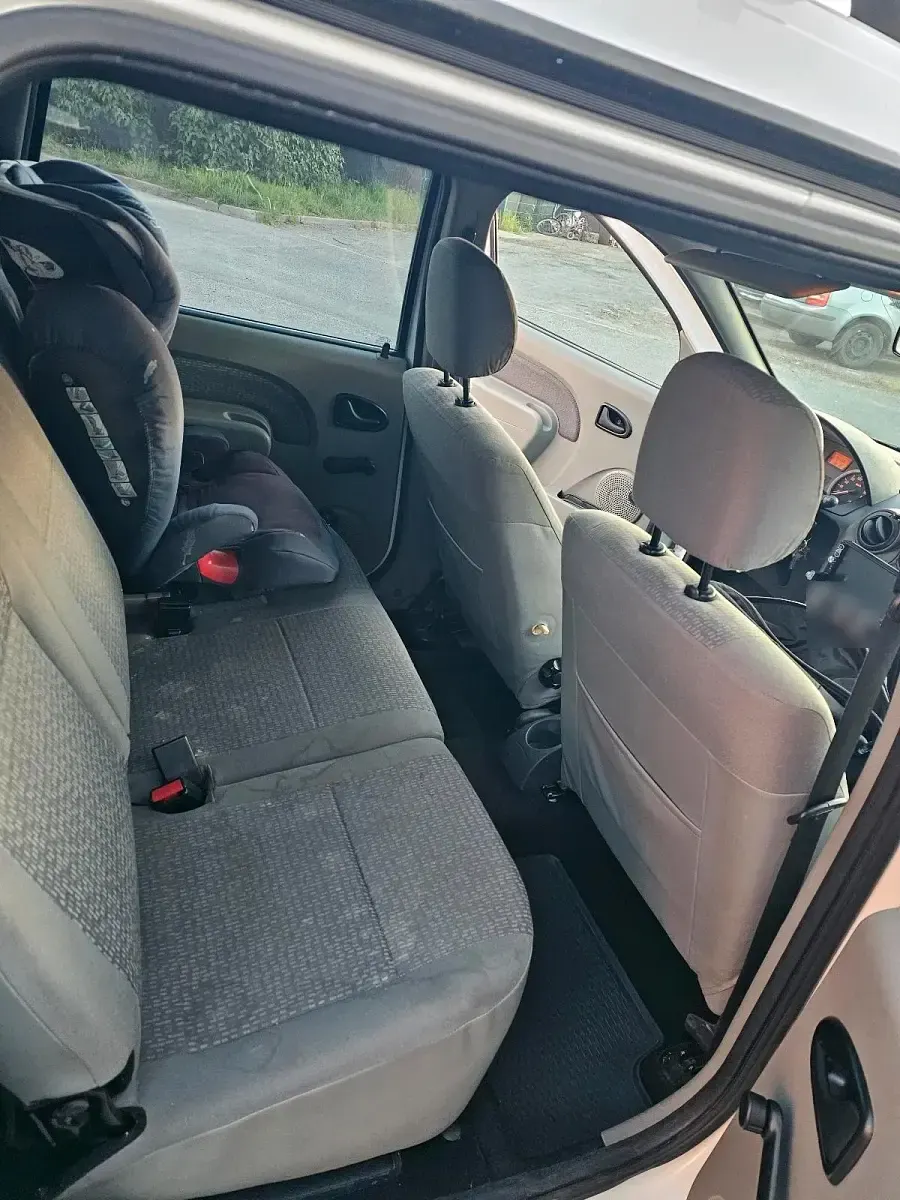 Gebraucht Dacia Logan 2008 Weiß Limousine