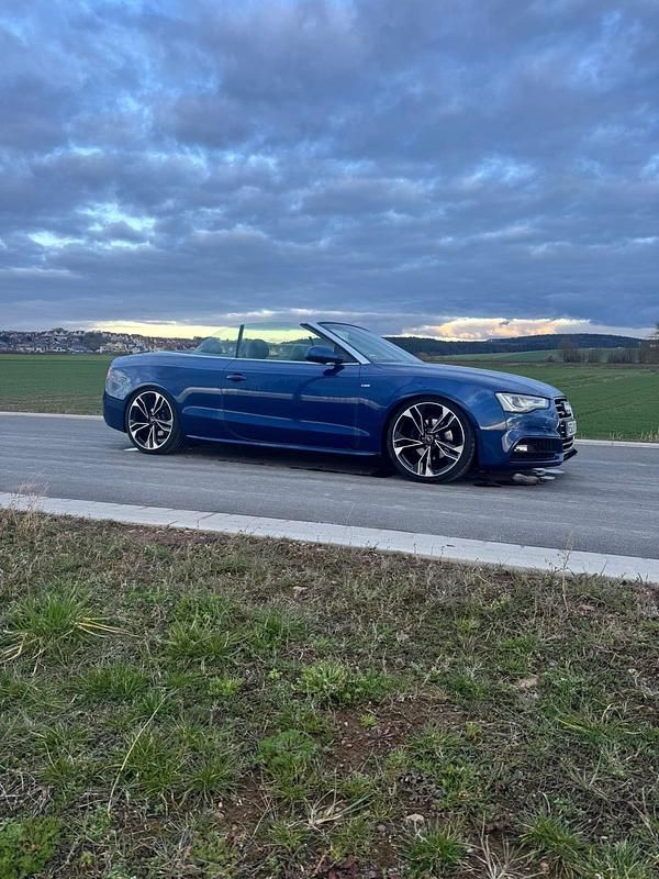 Gebraucht Audi A5 Cabriolet S-Line 177 PS (130 kW) 2015 Blau Cabrio