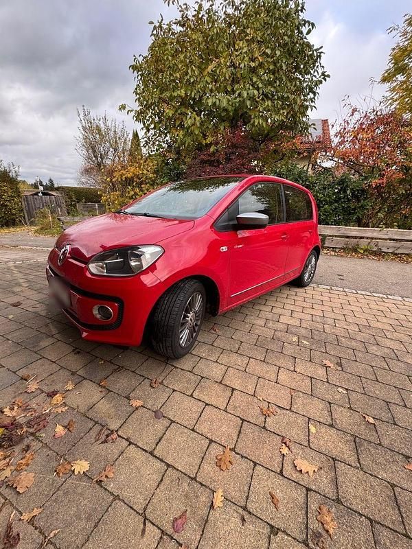 Second-hand VW up! 75 CP (55 kW) 2014 Roșu Hatchback