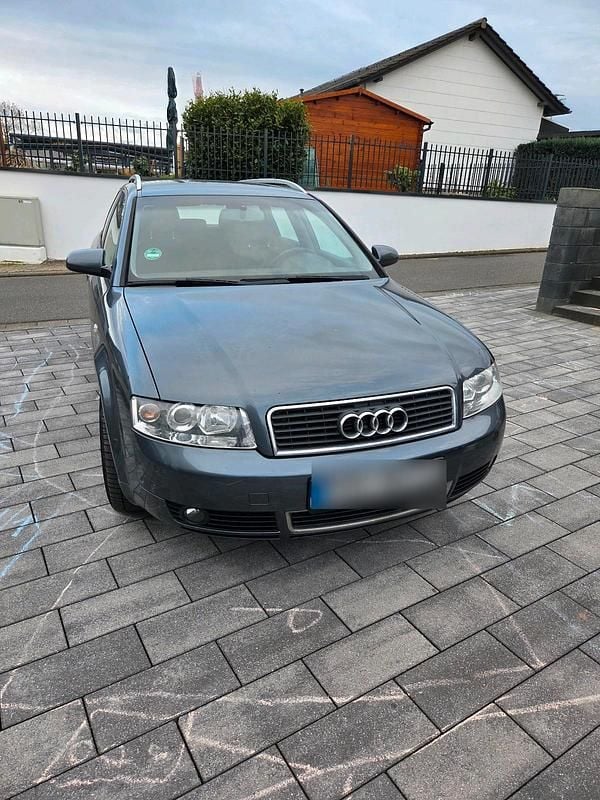 Gebraucht Audi A4 131 PS (96 kW) 2003 Grau Kombi