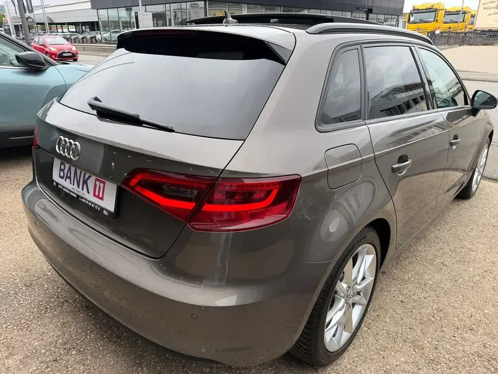 Gebraucht Audi A3 Ambition 150 PS (110 kW) 2015 Grau Limousine