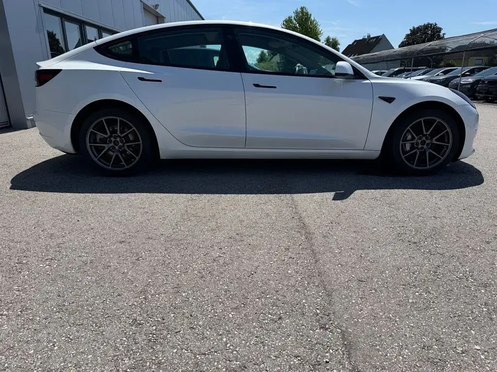 Gebraucht Tesla Model 3 366 kW (498 PS) 2021 Weiß Limousine