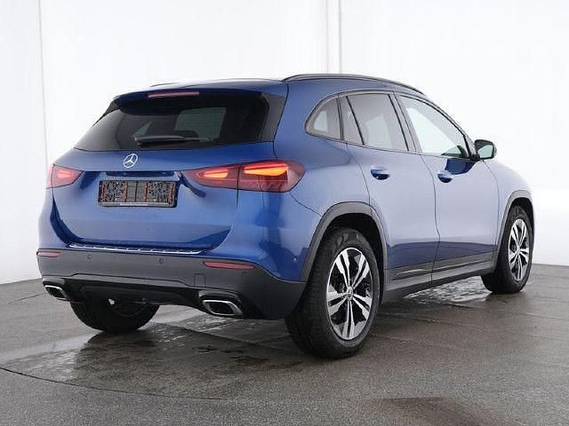 Gebraucht 2024 Mercedes GLA180 SUV | 35.885 € (Fairer Preis) - Bild 1/4