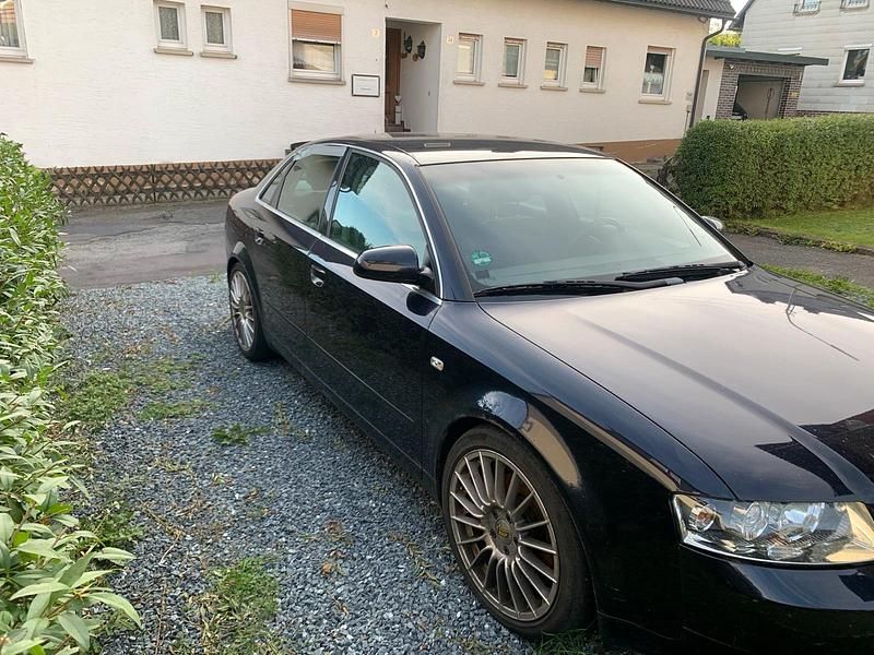 Gebraucht Audi A4 170 PS (125 kW) 2002 Blau Limousine