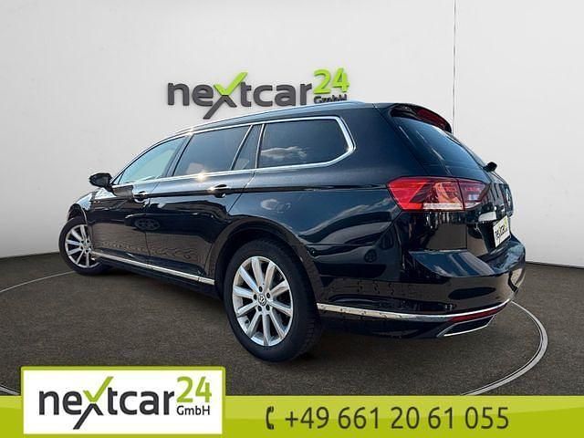 Gebraucht VW Passat Elegance 150 PS (110 kW) 2021 Black metallic Kombi