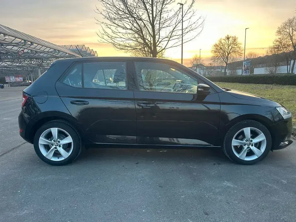 Gebraucht Skoda Fabia 60 PS (44 kW) 2021 Schwarz Kleinwagen