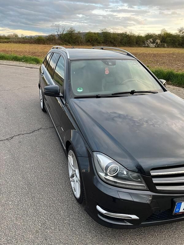 Gebraucht Mercedes C250 AMG 204 PS (150 kW) 2011 Kombi