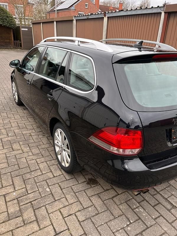 Gebraucht VW Golf VI 122 PS (89 kW) 2011 Schwarz Kleinwagen