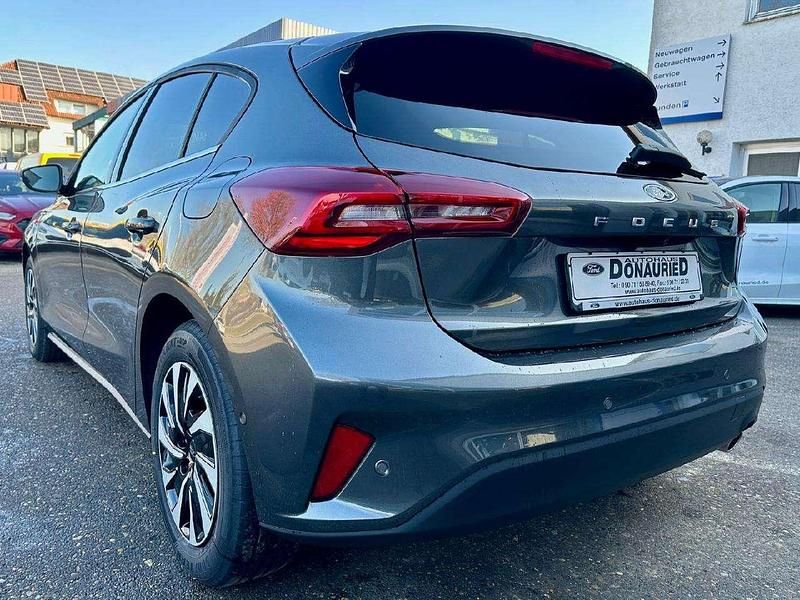 Nowe Ford Focus Titanium 155 KM (114 kW) 2025 Szary Sedan/Limuzyna
