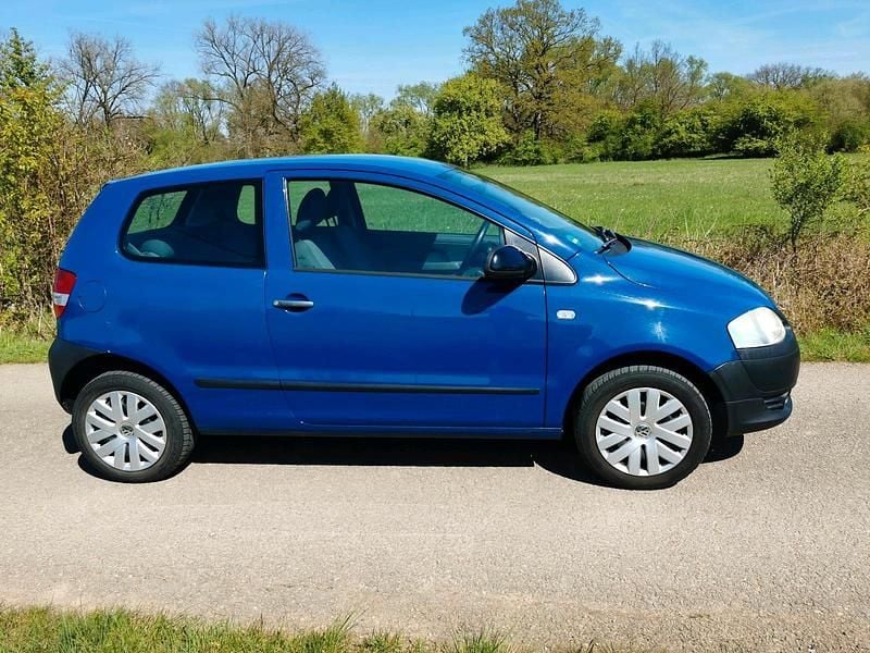 Second-hand VW Fox 54 CP (39 kW) 2007 Albastru Hatchback