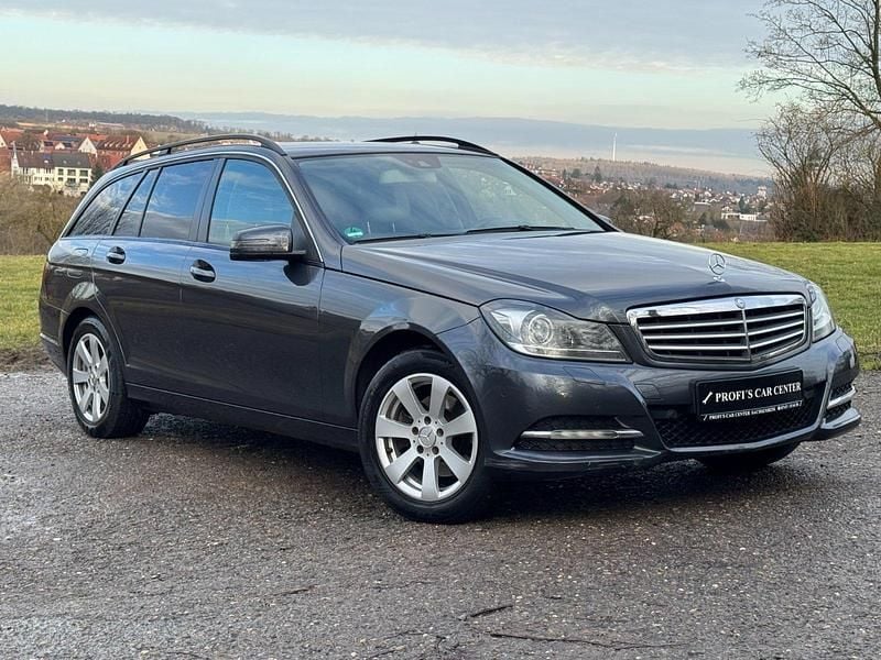 Gebraucht Mercedes C200 184 PS (135 kW) 2012 Tenoritgrau  metalliclack Kombi