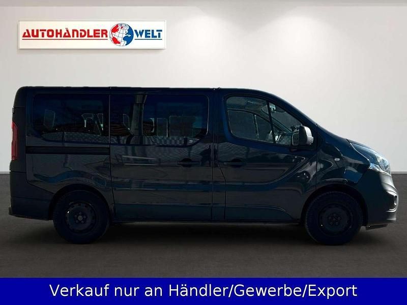 Gebraucht Opel Vivaro 145 PS (106 kW) 2016 Schwarz Van / Kleinbus