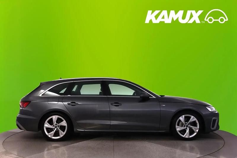 Gebraucht Audi A4 S-Line 204 PS (150 kW) 2023 Silber / grau Kombi