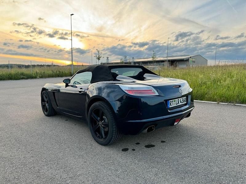 Gebraucht Opel GT 264 PS (194 kW) 2008 Blau Cabrio